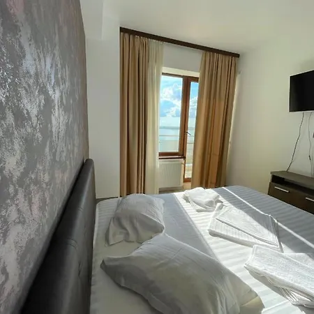 Super View Lake Apartment